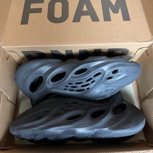Yeezy Foam Runner Onyx